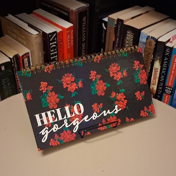 Other - Weekly Planner- Hello Gorgeous